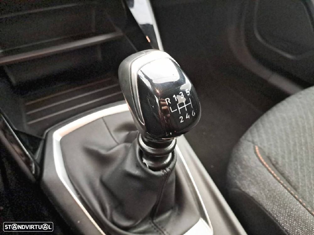 Peugeot 2008 1.2 PureTech Style - 21