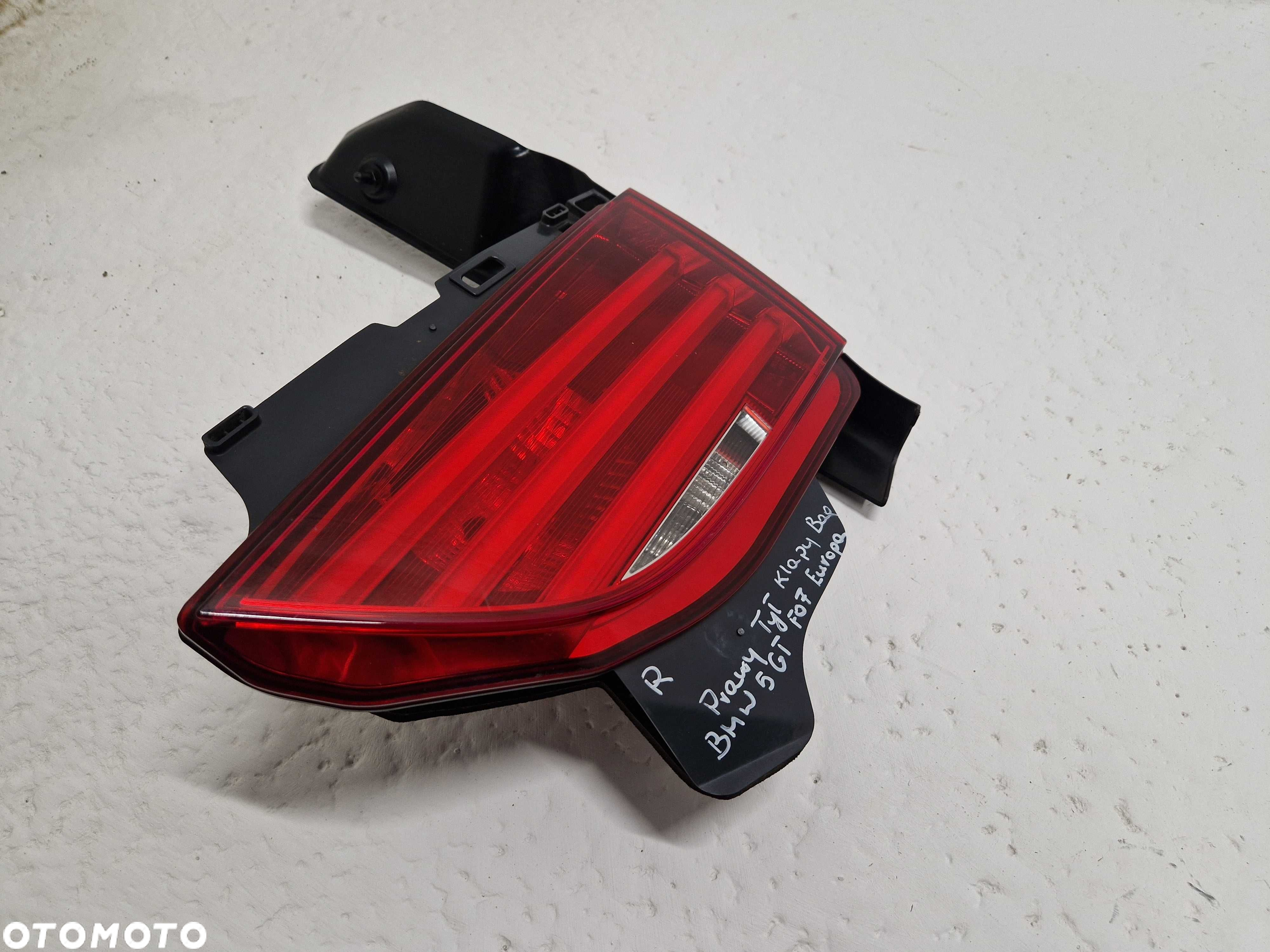 Tylna Tył Prawa Lampa w Klapę Bagażnika LED BMW 5 GT F07 Europa - 3