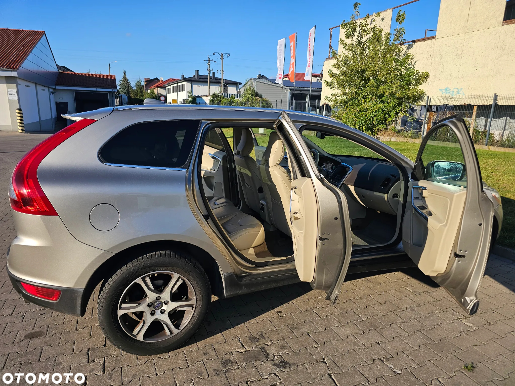 Volvo XC 60 D5 AWD Summum - 12