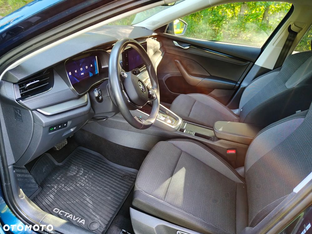 Skoda Octavia 2.0 TDI DSG Ambition - 15