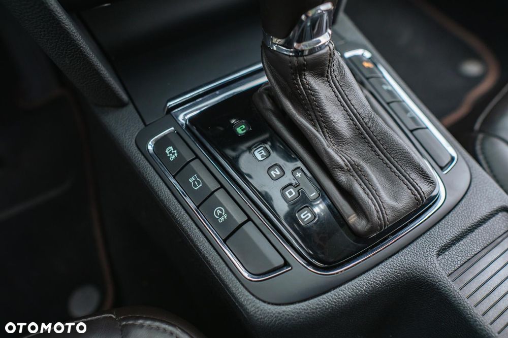 Skoda Superb 2.0 TDI L&K DSG - 25