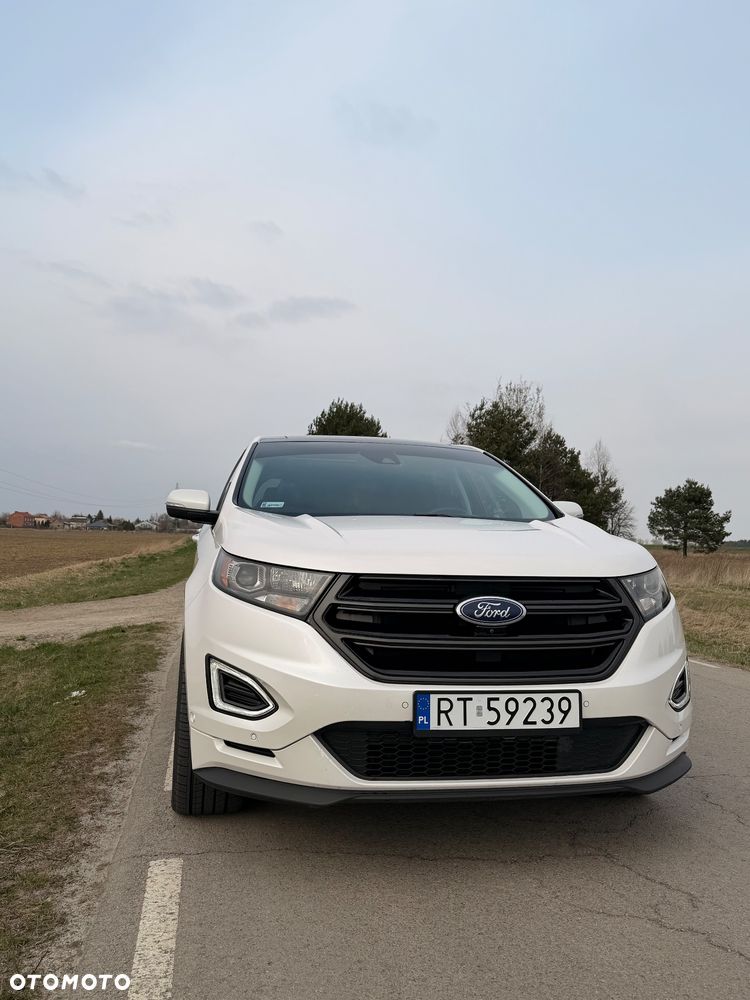 Ford Edge - 2
