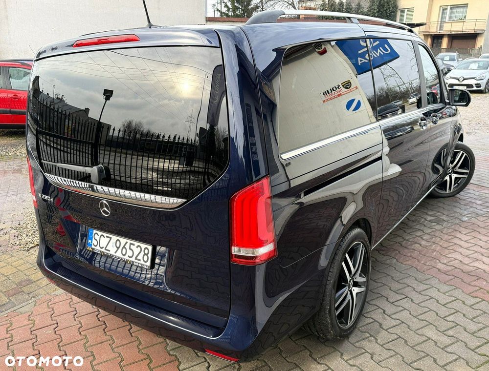 Mercedes-Benz Klasa V - 3