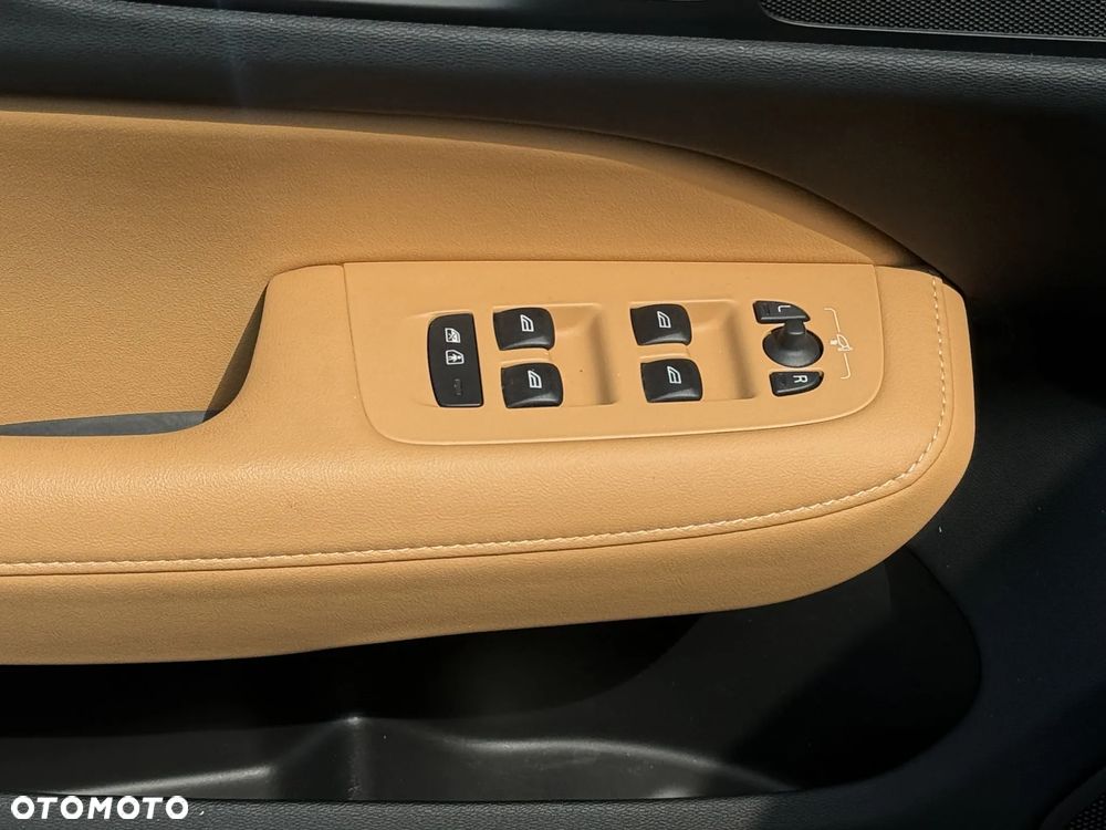 Volvo V60 B5 B AWD Plus Bright - 13