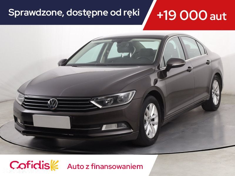 Volkswagen Passat - 2