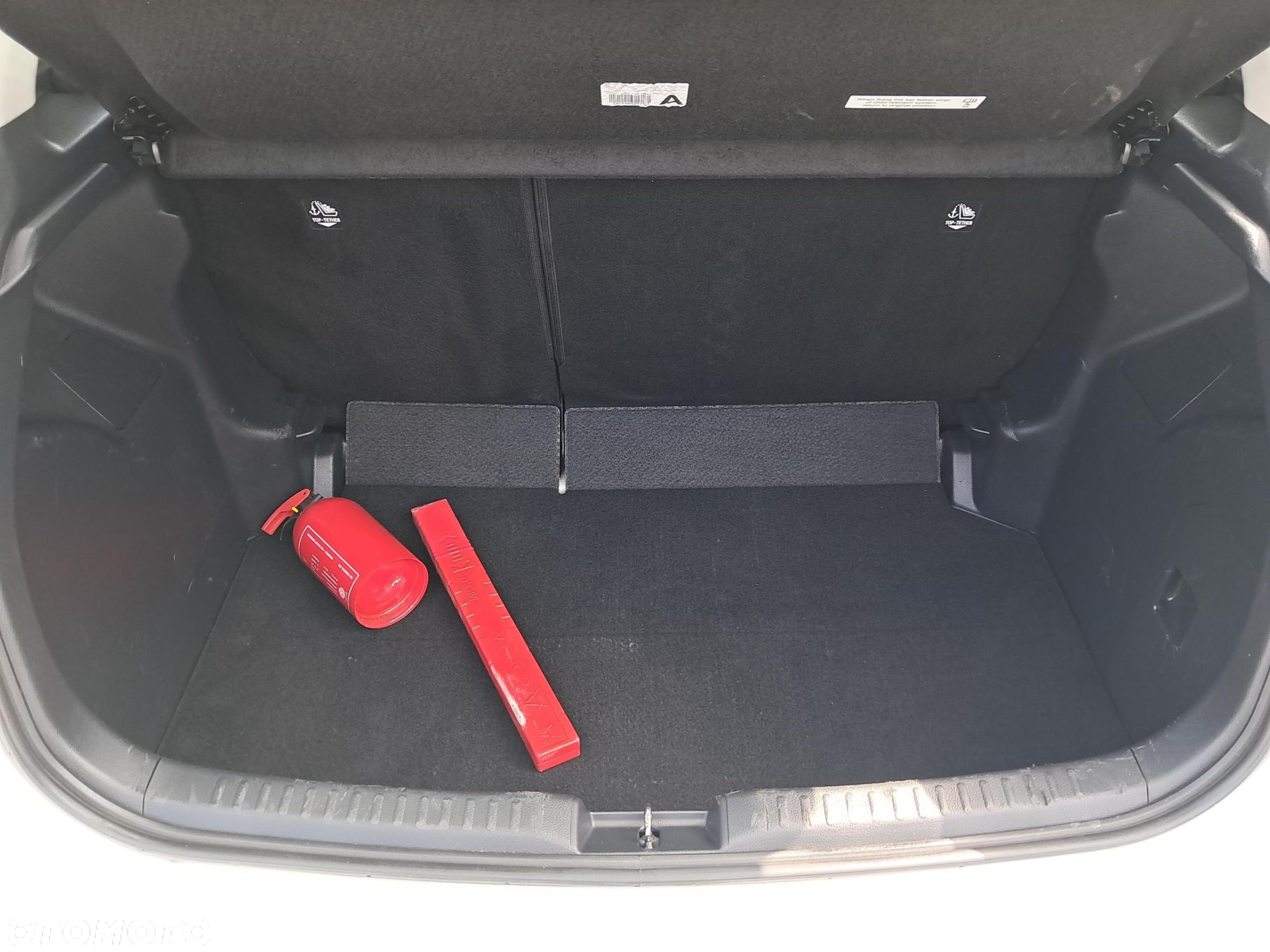 Toyota Yaris - 13