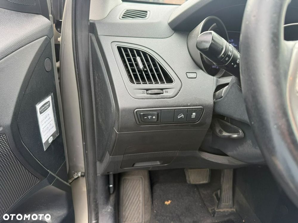 Hyundai ix35 - 16