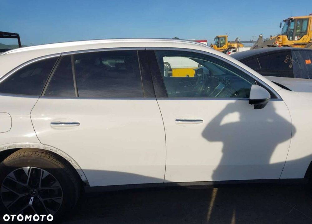 Mercedes-Benz GLC - 9