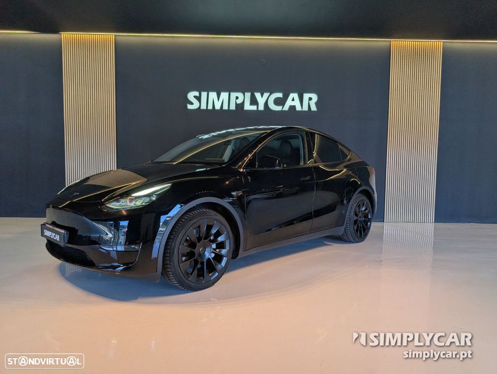 Tesla Model Y - 2