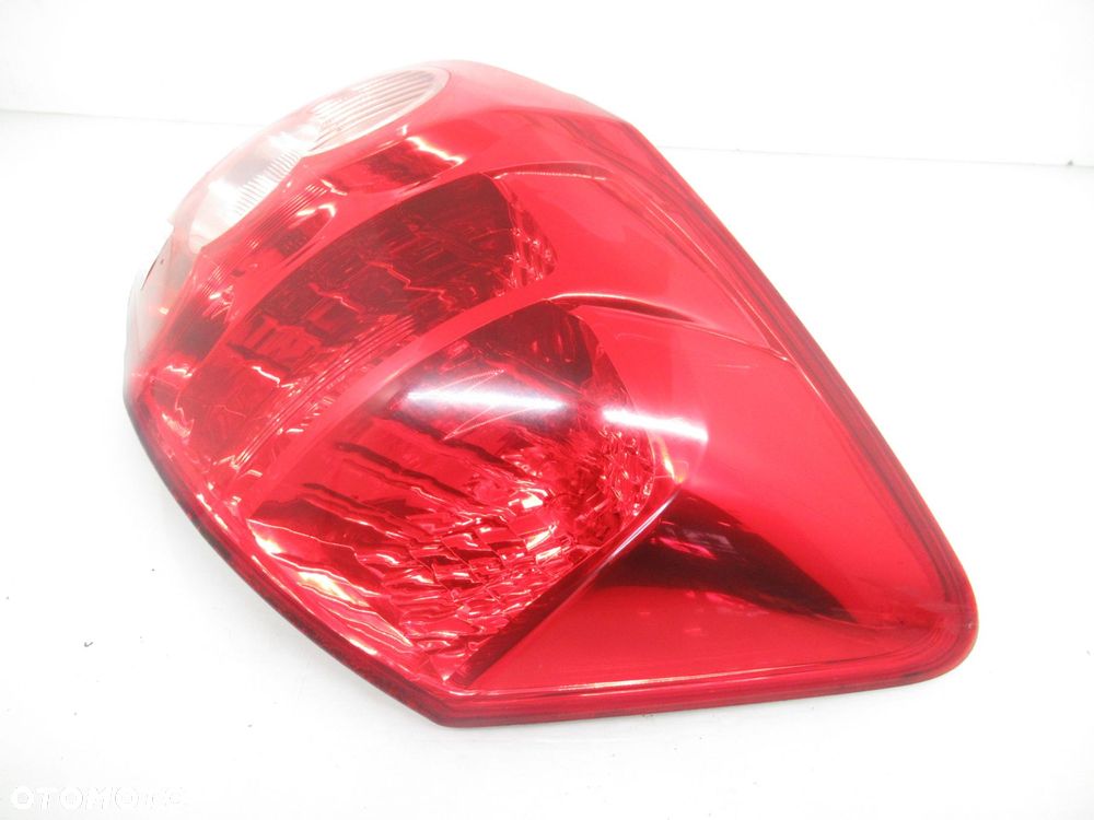 LAMPA PRAWA TYLNA TOYOTA AURIS I E15 815500238000 - 7