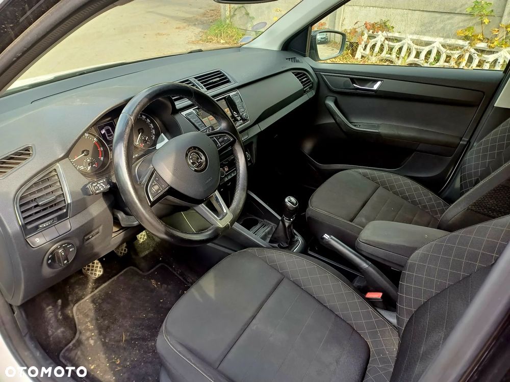 Skoda Fabia 1.2 TSI Monte Carlo - 8