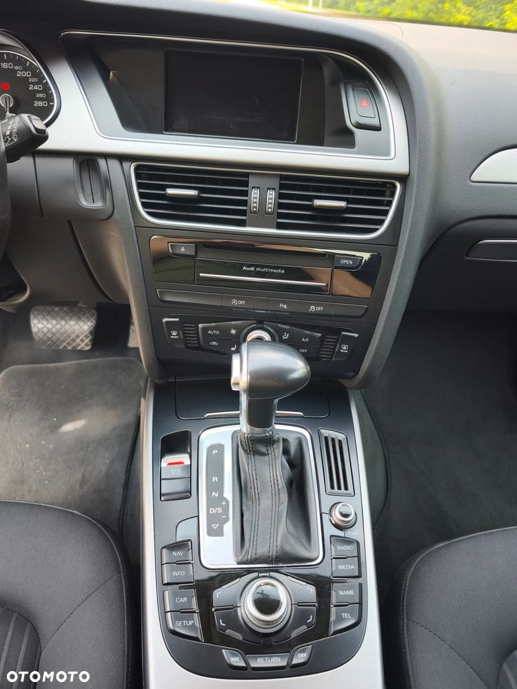 Audi A4 Avant 2.0 TDI DPF clean diesel multitronic S line Sportpaket - 15