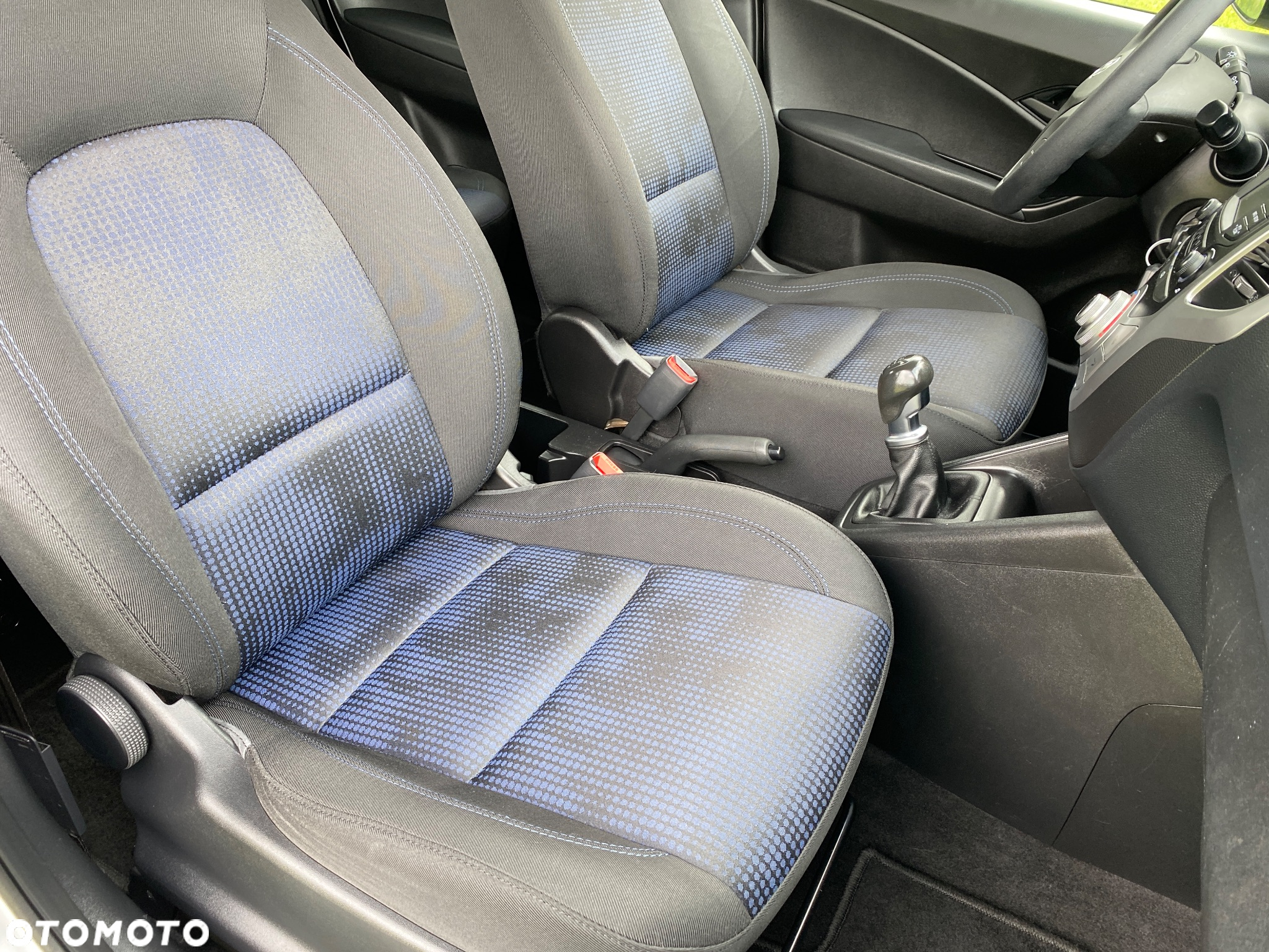 Hyundai ix20 1.6 CRDi blue Comfort - 25