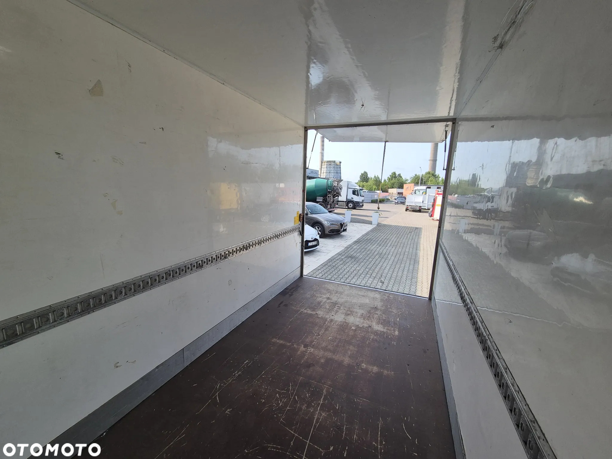 Volkswagen CRAFTER 2.0 TDi 177 / UNIKATOWY! / WYSOKI KONTENER / E6 / BEZWYPADKOWY / WINDA 750KG / WEBASTO - 37