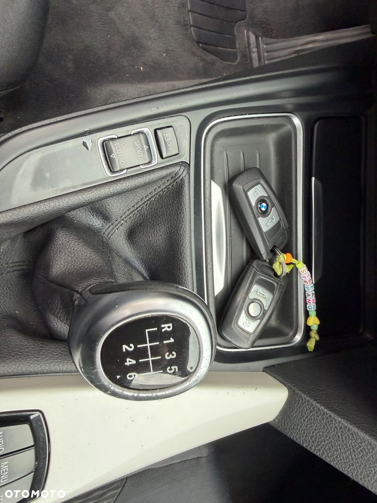 BMW Seria 3 316d - 13