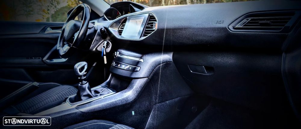 Peugeot 308 1.6 BlueHDi Allure - 20