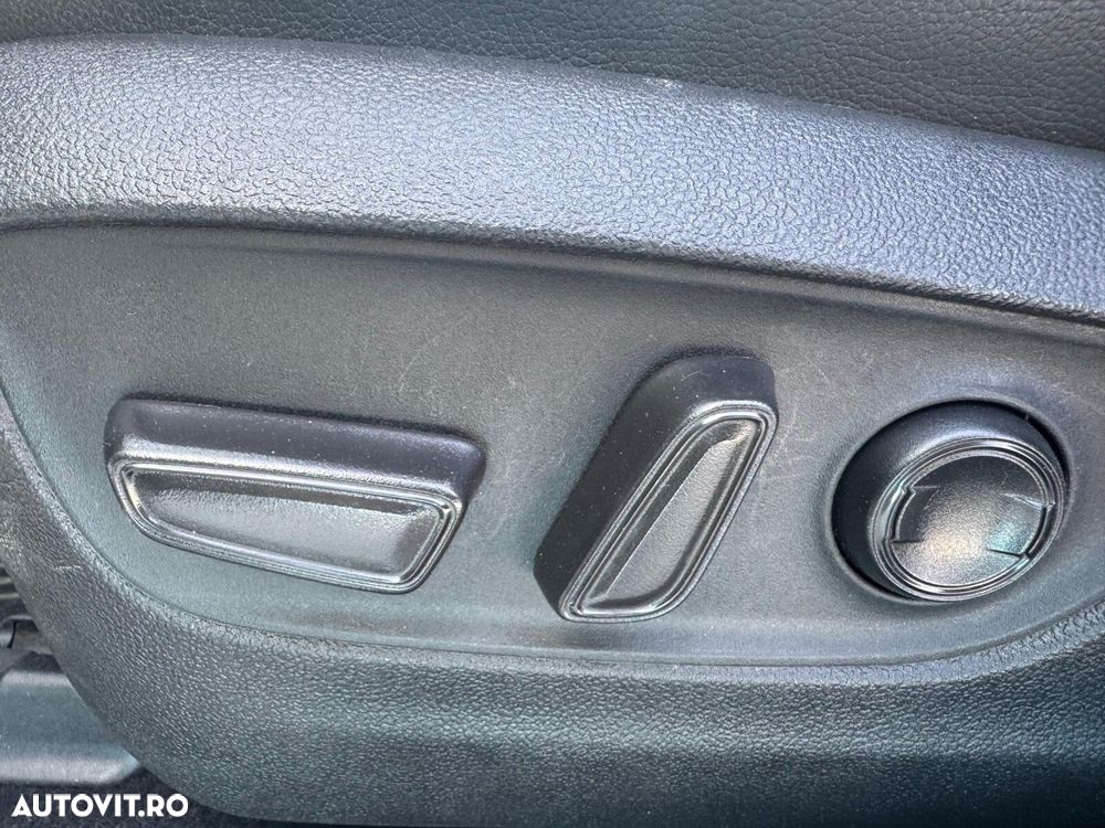 Toyota Highlander 2.5 L Dynamic Force 248CP Exclusive Pearly - 17