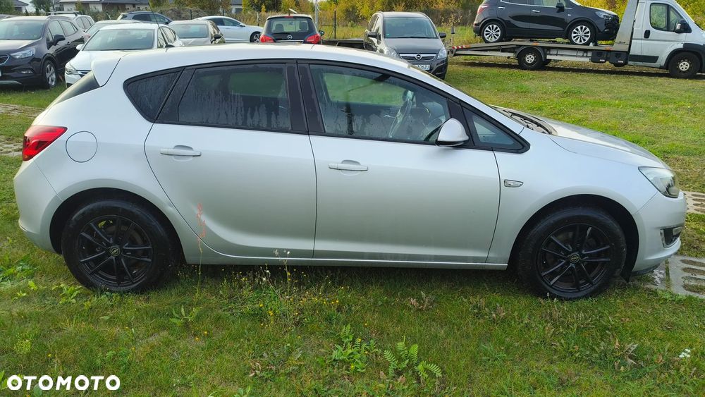 Opel Astra 1.4 T Edition 150 - 4
