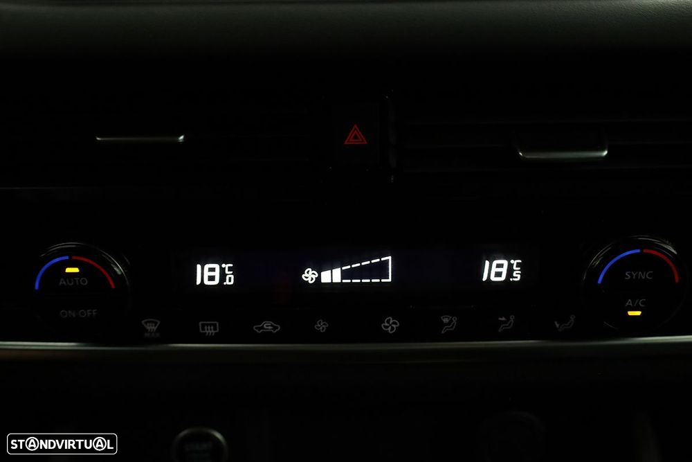 Nissan Qashqai 1.3 DIG-T Acenta Xtronic - 12