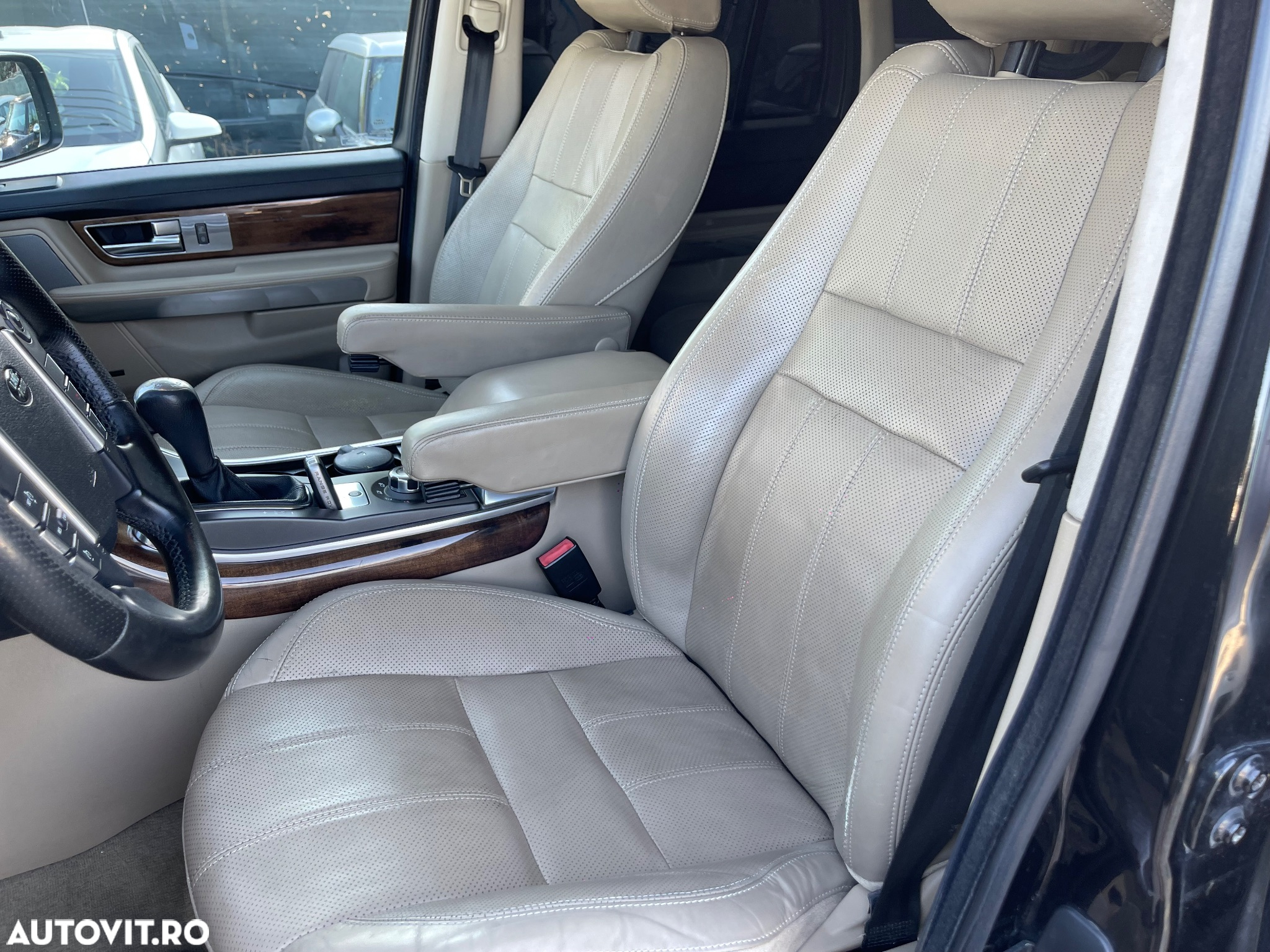 Land Rover Range Rover Sport 3.0 TDV6 HSE Aut - 6