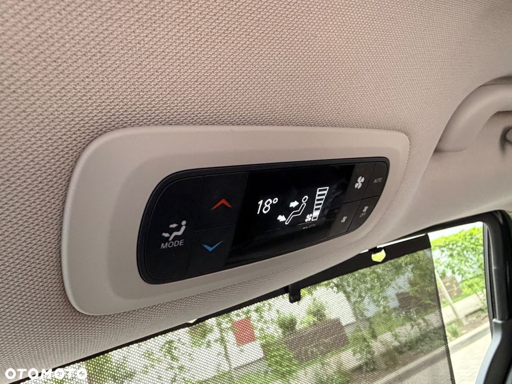 Chrysler Pacifica - 15