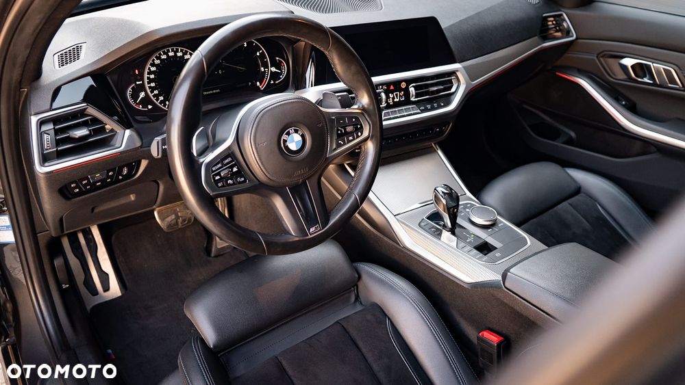 BMW Seria 3 320d M Sport - 18