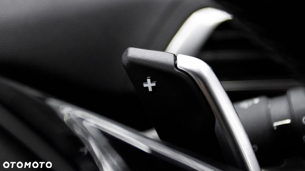 Peugeot 3008 1.6 PureTech Hybrid PHEV Allure S&S EAT8 - 25
