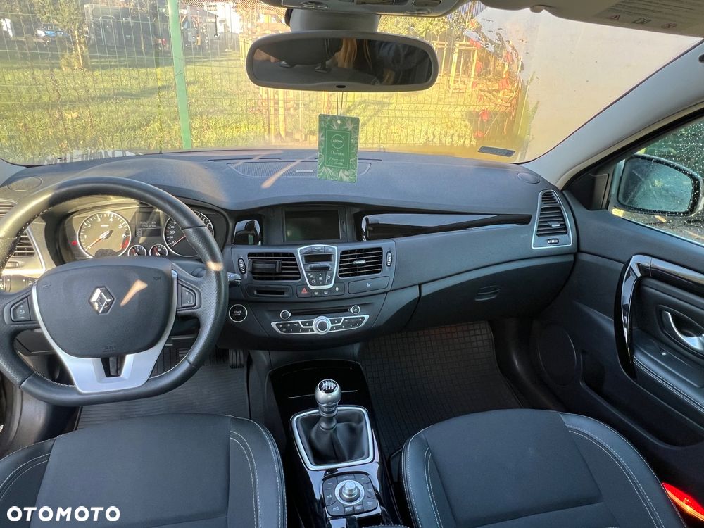 Renault Laguna 2.0 Bose Edition - 9