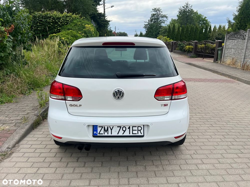 Volkswagen Golf - 8
