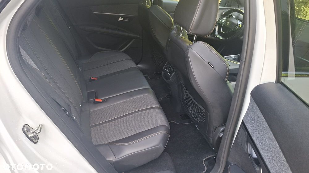 Peugeot 3008 - 13