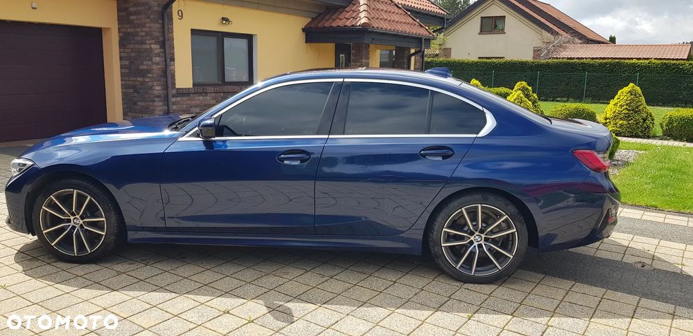 BMW Seria 3 330i Luxury Line sport - 3