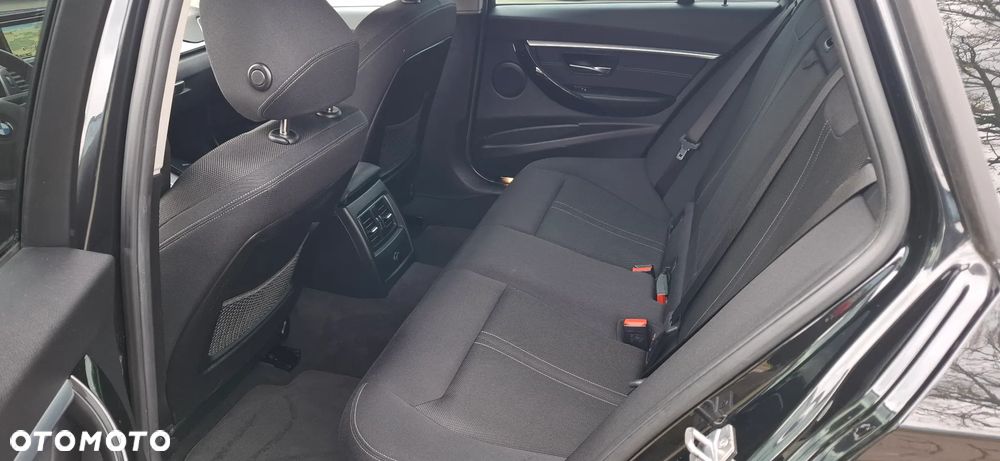 BMW Seria 3 318d Edition M Sport Shadow - 10