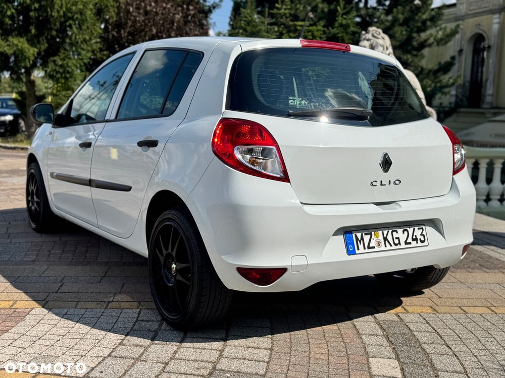 Renault Clio 1.2 16V 75 Yahoo - 5