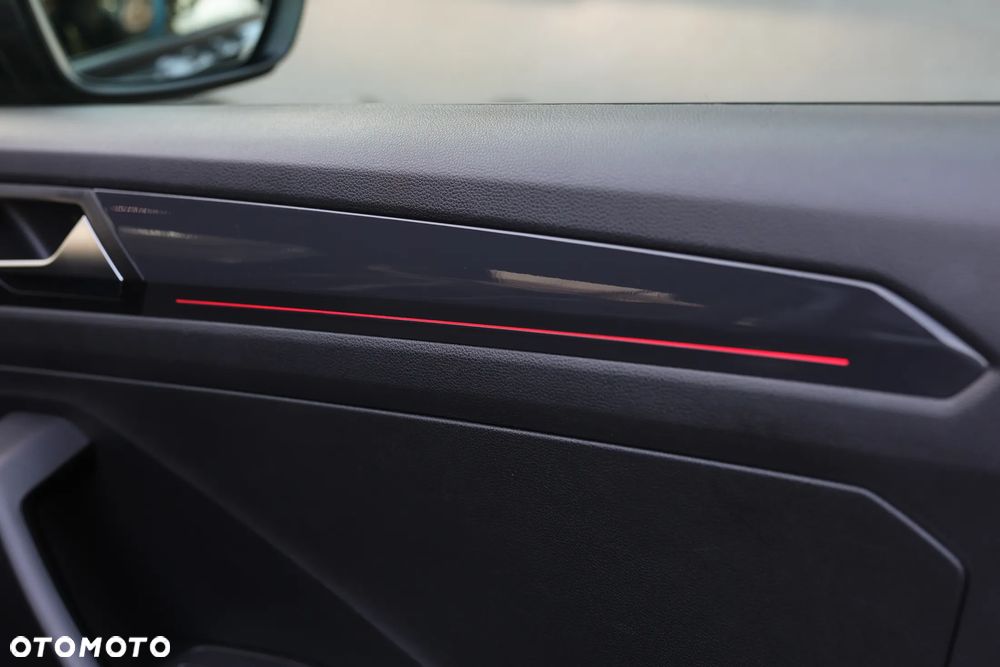 Volkswagen T-Roc 2.0 TDI SCR DSG Move - 31