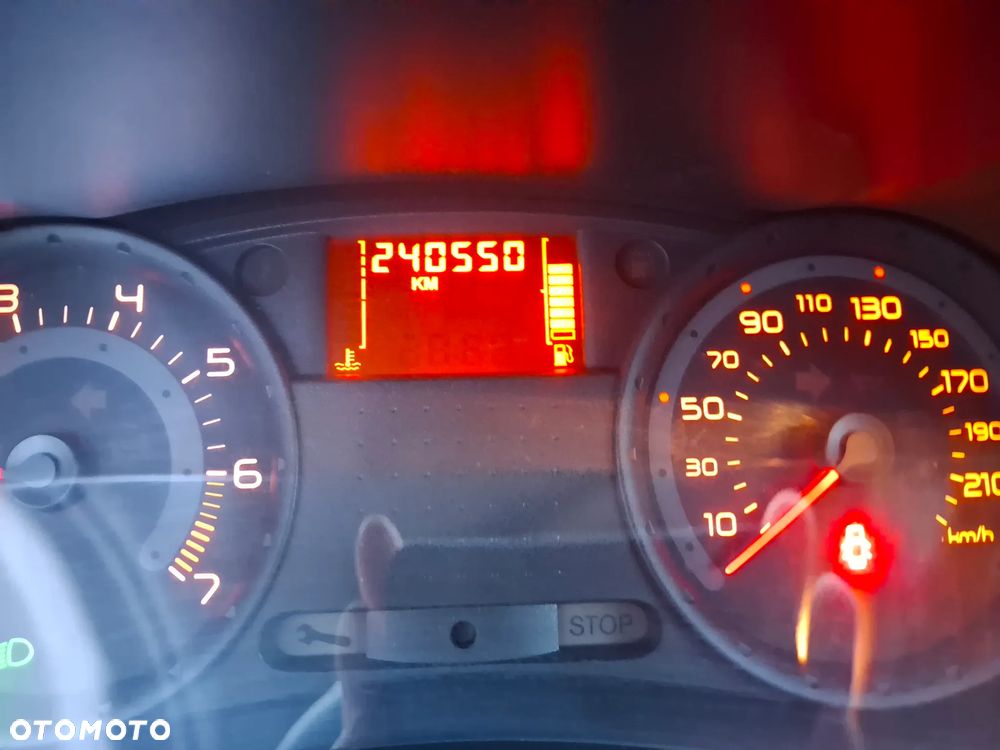 Renault Clio 1.2 16V Tech Run Euro5 - 10