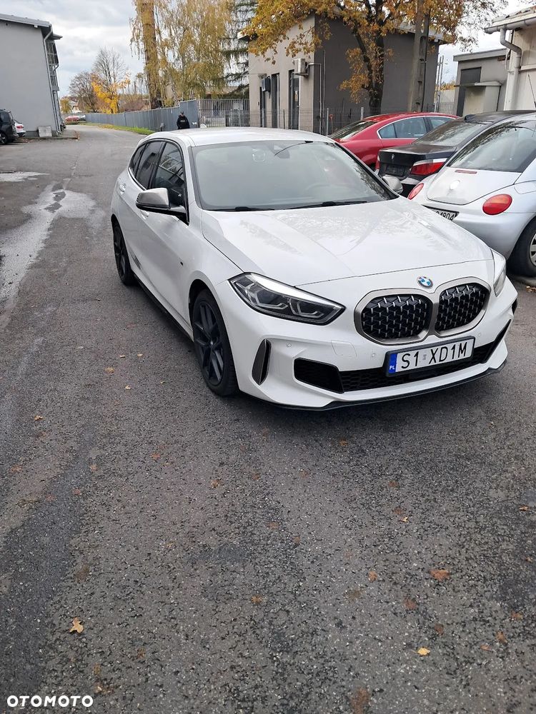 BMW Seria 1 [F40] 19 - 2