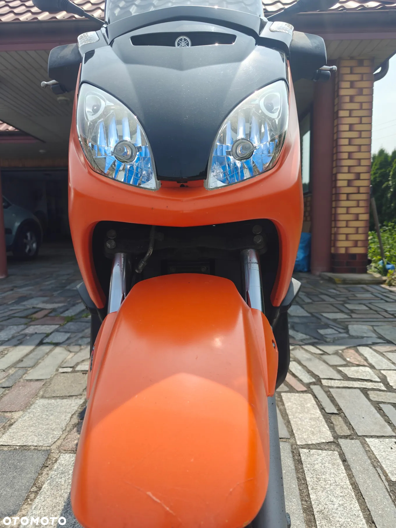 Yamaha X-max - 8