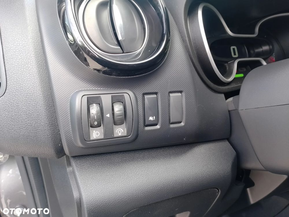 Nissan NV300 - 28