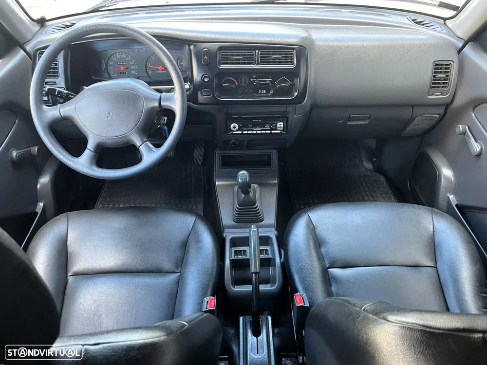 Mitsubishi L200 2.5 TD Cabine Dupla / Caixa Alumínio /  Com Iva - 21