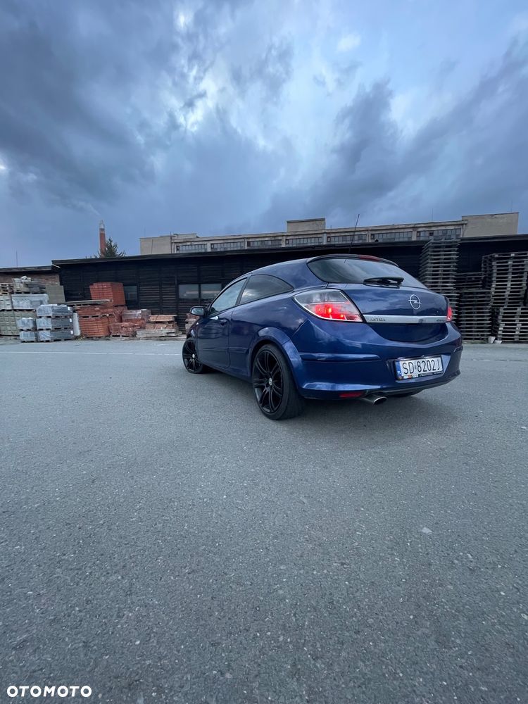 Opel Astra GTC 2.0 Turbo Sport - 7