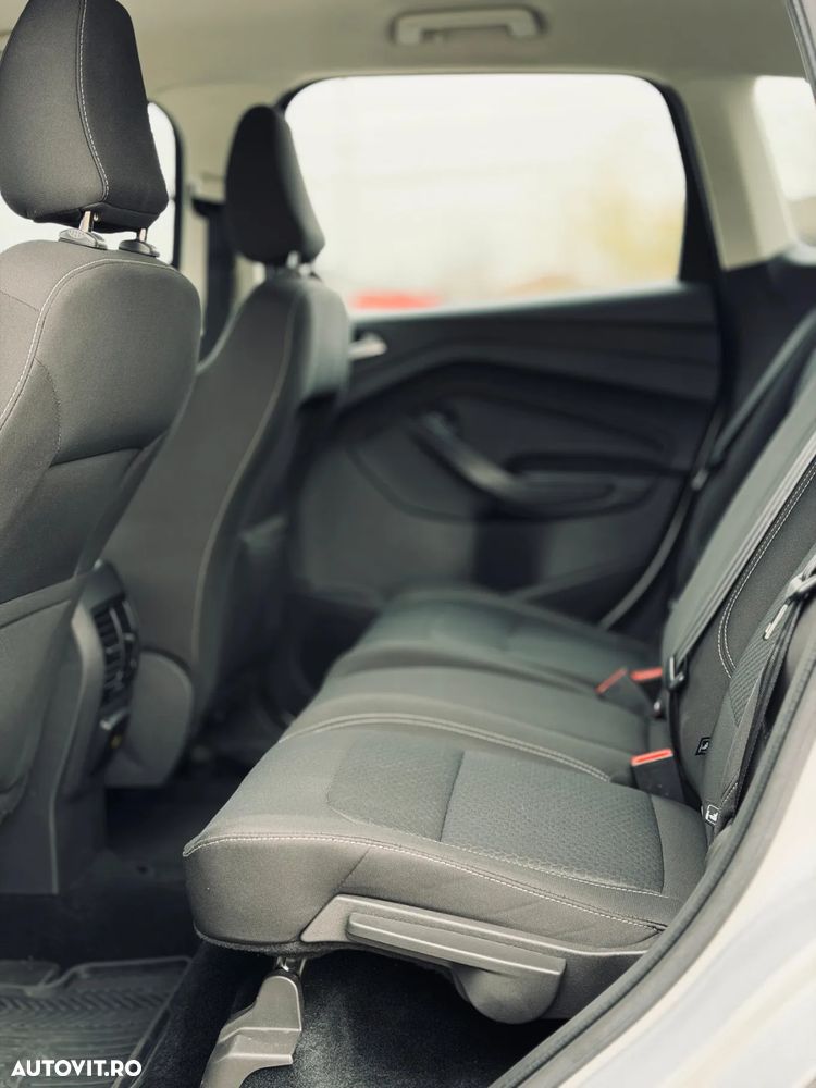 Ford Kuga 2.0 EcoBlue Aut. 4x4 COOL&CONNECT - 9