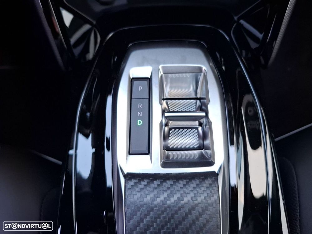 Peugeot 2008 1.2 Hybrid Allure e-DCS6 - 15