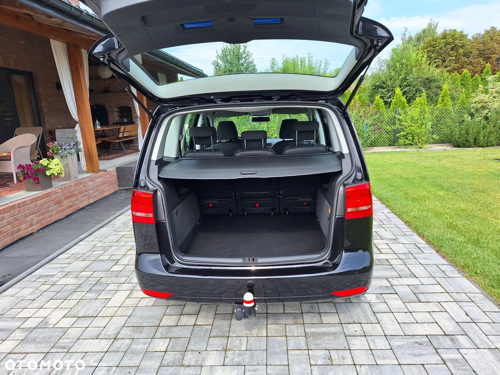 Volkswagen Touran 1.4 TSI STYLE - 19