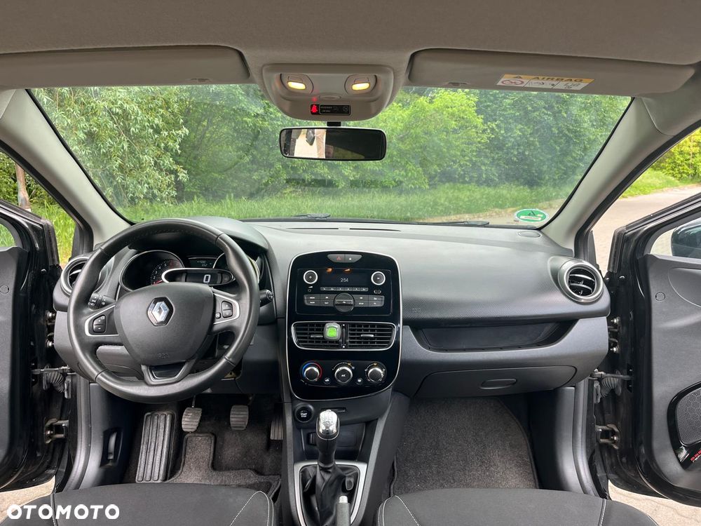 Renault Clio 1.2 16V 75 Collection - 11