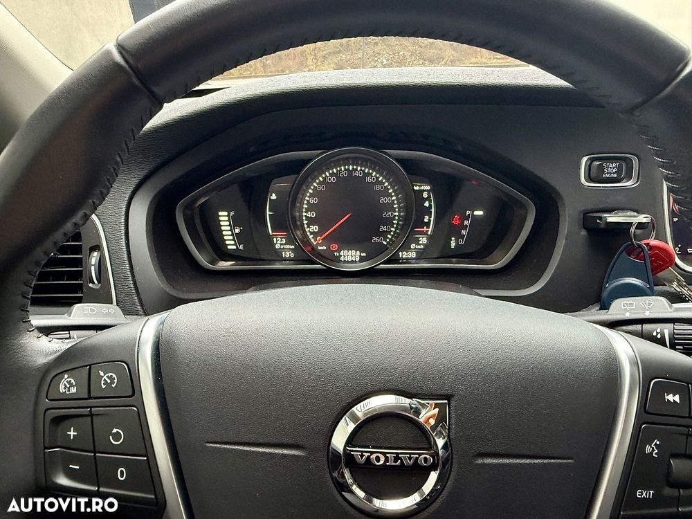 Volvo V40 T3 Geartronic - 8