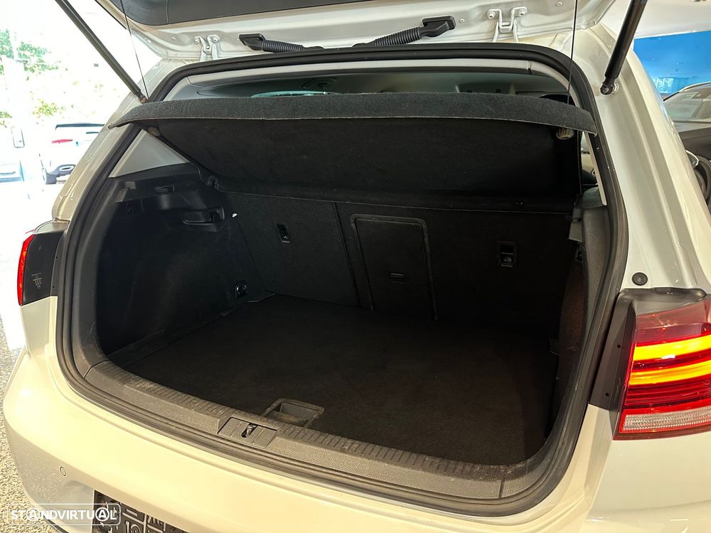 VW Golf 1.6 TDI Join - 32