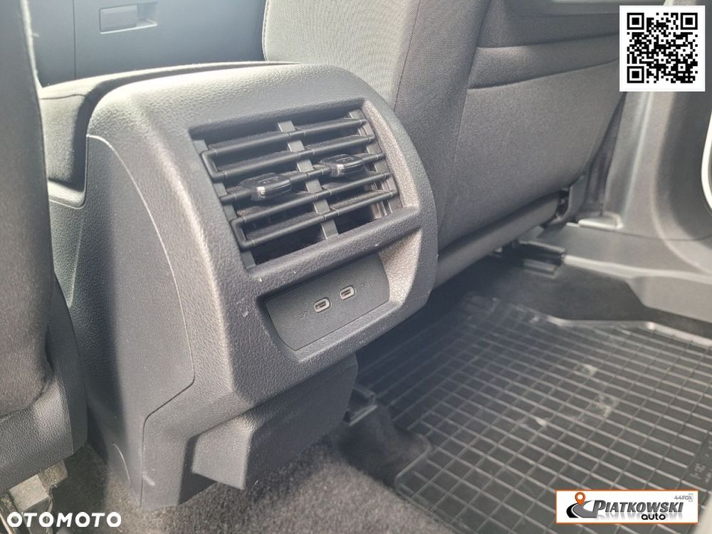 Ford Tourneo Connect 2.0 EcoBlue Titanium - 26