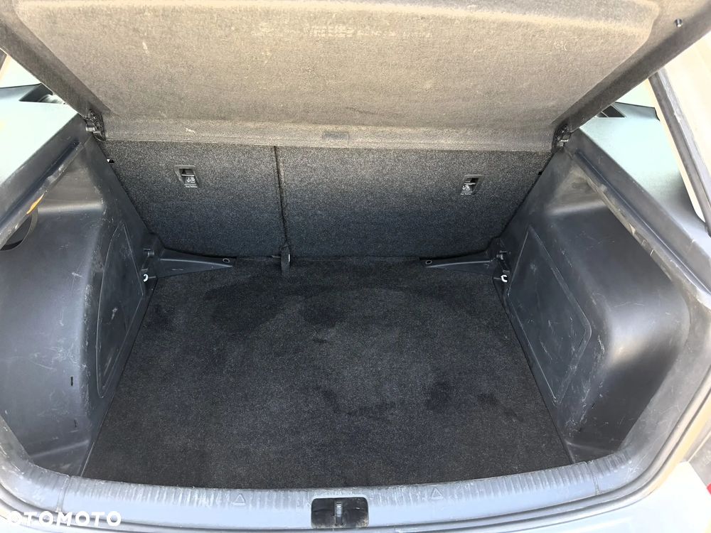 Skoda RAPID 1.4 TDI DPF Style - 17