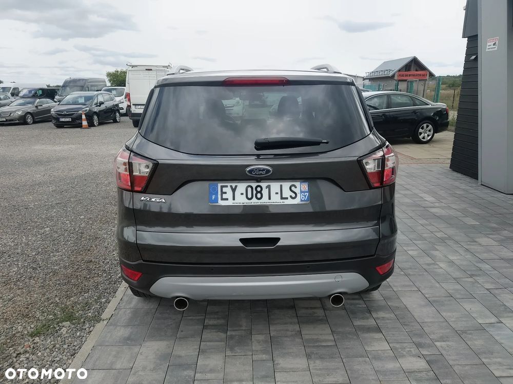 Ford Kuga 2.0 TDCi 2x4 Business Edition - 4