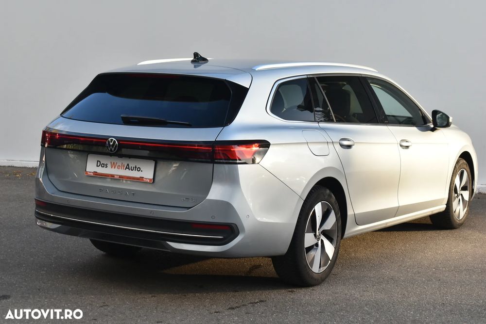 Volkswagen Passat Variant 1.5 e-TSI OPF DSG Business - 4